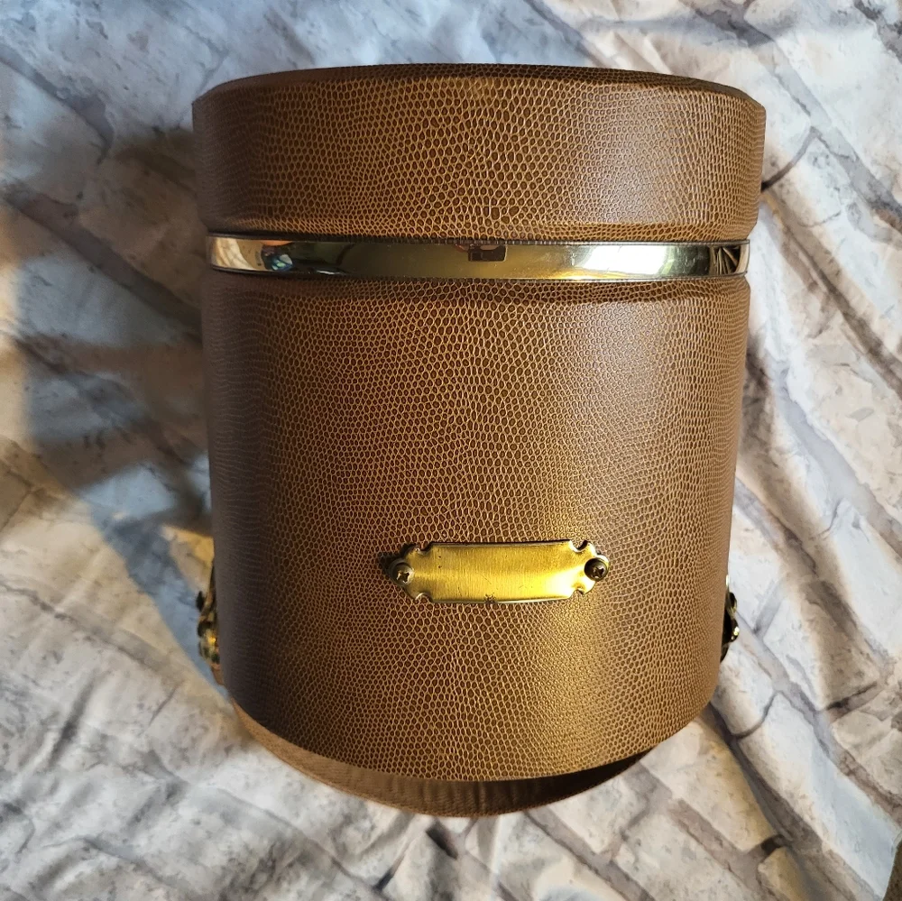 Faux leather Ice Bucket